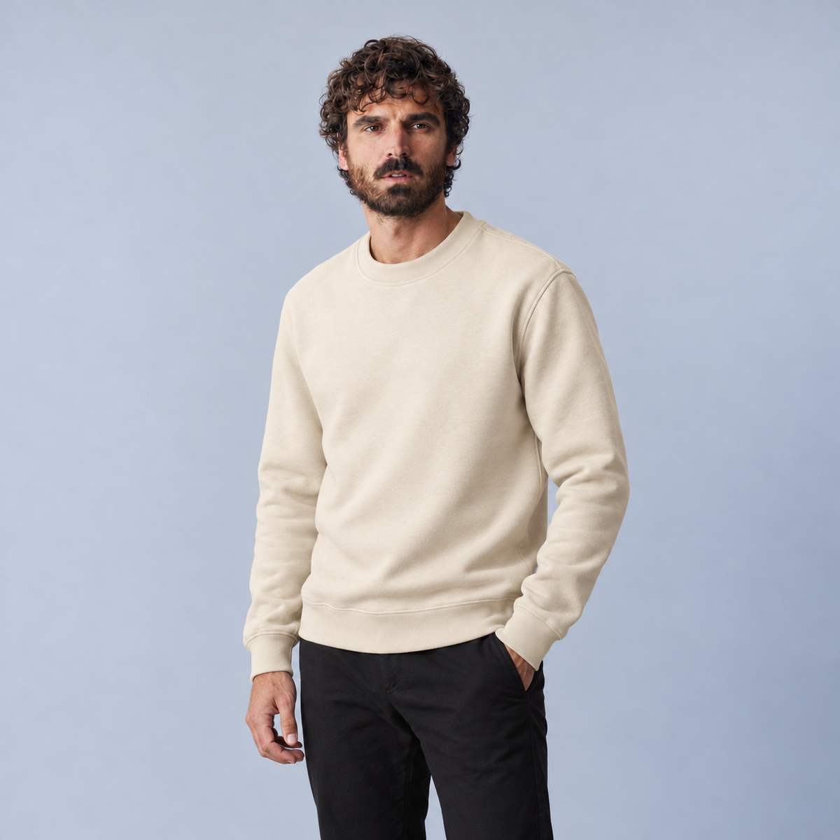 Krem · Formmen Sweatshirt — üç çeyrek farklı poz